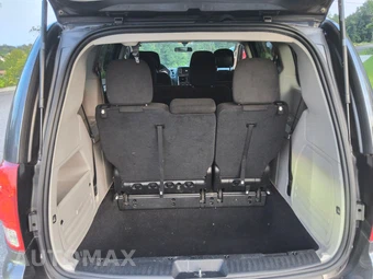 2017 Dodge Grand Caravan SE 121.2" WB - miniatura 11