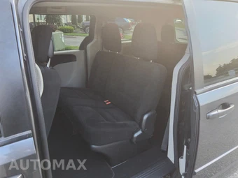 2017 Dodge Grand Caravan SE 121.2" WB - miniatura 12