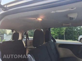 2017 Dodge Grand Caravan SE 121.2" WB - miniatura 29