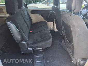 2017 Dodge Grand Caravan SE 121.2" WB - miniatura 31