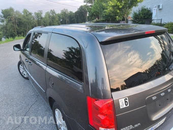 2017 Dodge Grand Caravan SE 121.2" WB - miniatura 37