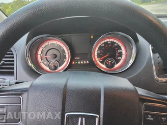 2017 Dodge Grand Caravan SE 121.2" WB - miniatura 4