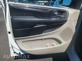 2017 Dodge Grand Caravan SE 121.2" WB - miniatura 9