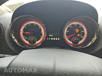 2017 Dodge Grand Caravan SE 121.2" WB - miniatura 12