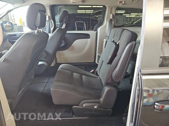 2017 Dodge Grand Caravan SE 121.2" WB - miniatura 13