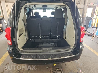 2017 Dodge Grand Caravan SE 121.2" WB - miniatura 17
