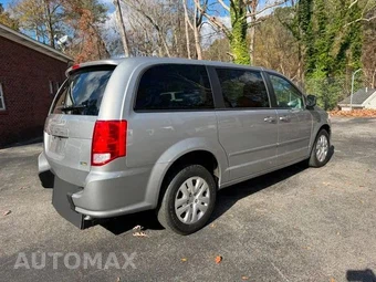 2017 Dodge Grand Caravan SE 121.2" WB - miniatura 17
