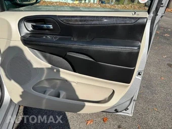 2017 Dodge Grand Caravan SE 121.2" WB - miniatura 19
