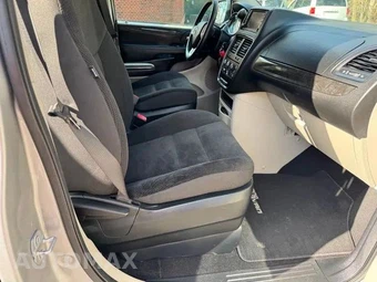 2017 Dodge Grand Caravan SE 121.2" WB - miniatura 20