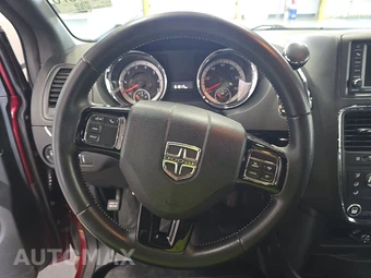 2017 Dodge Grand Caravan SE Plus 121.2" WB - miniatura 10