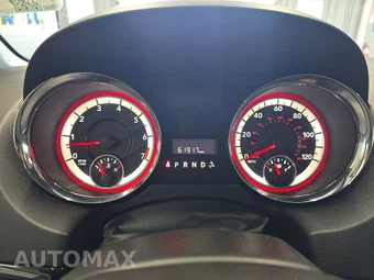 2017 Dodge Grand Caravan SE Plus 121.2" WB - miniatura 12