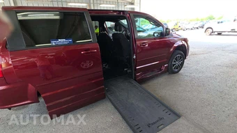 2017 Dodge Grand Caravan SE Plus 121.2" WB - miniatura 24
