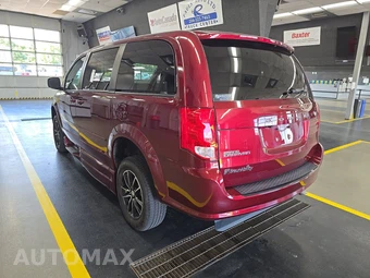 2017 Dodge Grand Caravan SE Plus 121.2" WB - miniatura 6