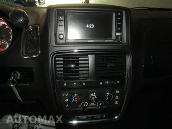 2017 Dodge Grand Caravan SE Plus 121.2" WB - miniatura 14