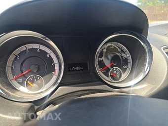 2017 Dodge Grand Caravan SE Plus 121.2" WB - miniatura 12