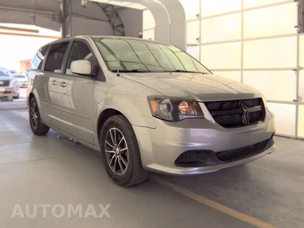 2017 Dodge Grand Caravan SE Plus 121.2" WB - miniatura 3