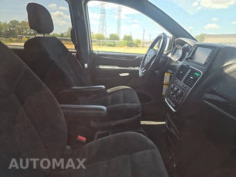2017 Dodge Grand Caravan SE Plus 121.2" WB - miniatura 8