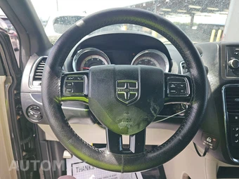 2017 Dodge Grand Caravan SXT 121.2" WB - miniatura 10