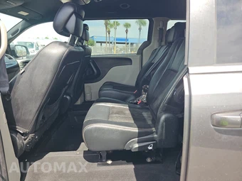 2017 Dodge Grand Caravan SXT 121.2" WB - miniatura 13