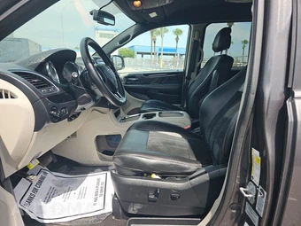 2017 Dodge Grand Caravan SXT 121.2" WB - miniatura 7