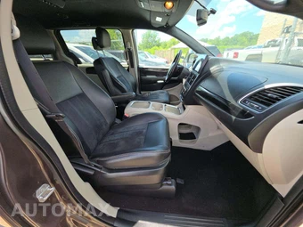 2017 Dodge Grand Caravan SXT 121.2" WB - miniatura 19