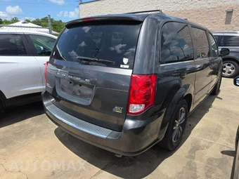 2017 Dodge Grand Caravan SXT 121.2" WB - miniatura 3