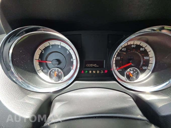 2017 Dodge Grand Caravan SXT 121.2" WB - miniatura 9