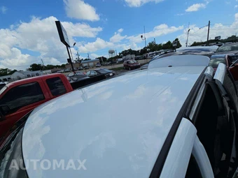 2017 Dodge Grand Caravan SXT 121.2" WB – miniatura 12