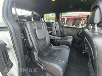 2017 Dodge Grand Caravan SXT 121.2" WB – miniatura 17