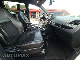 2017 Dodge Grand Caravan SXT 121.2" WB – miniatura 19