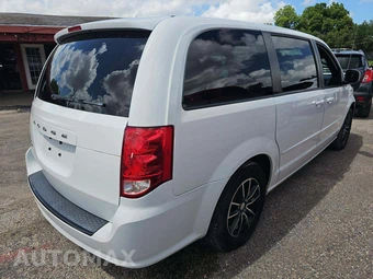 2017 Dodge Grand Caravan SXT 121.2" WB – miniatura 3