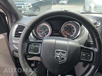 2017 Dodge Grand Caravan SXT 121.2" WB - miniatura 22