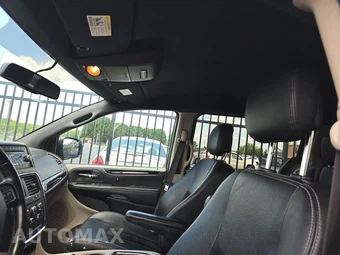 2017 Dodge Grand Caravan SXT 121.2" WB - miniatura 19
