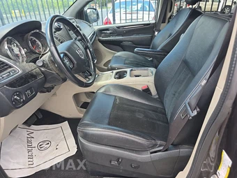 2017 Dodge Grand Caravan SXT 121.2" WB - miniatura 7
