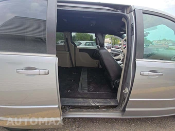 2017 Dodge Grand Caravan SXT 121.2" WB – miniatura 17