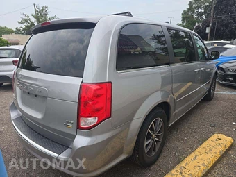 2017 Dodge Grand Caravan SXT 121.2" WB – miniatura 3