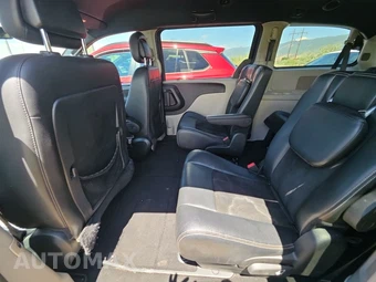 2017 Dodge Grand Caravan SXT 121.2" WB – miniatura 13