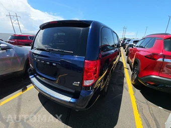 2017 Dodge Grand Caravan SXT 121.2" WB – miniatura 4