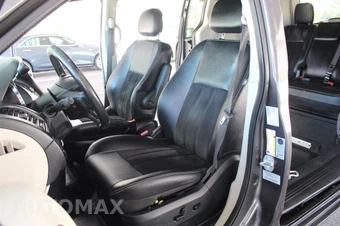 2017 Dodge Grand Caravan SXT 121.2" WB - miniatura 31
