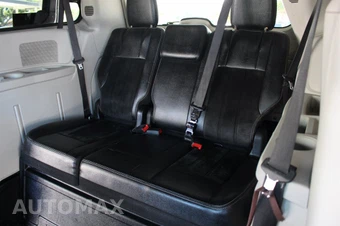 2017 Dodge Grand Caravan SXT 121.2" WB - miniatura 33
