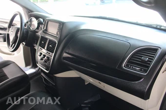 2017 Dodge Grand Caravan SXT 121.2" WB - miniatura 45