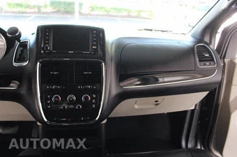2017 Dodge Grand Caravan SXT 121.2" WB - miniatura 48