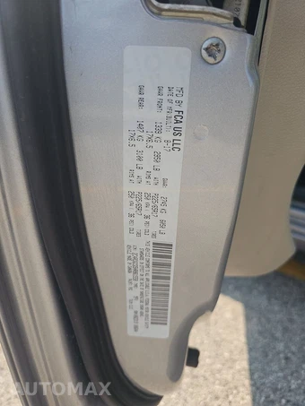2017 Dodge Grand Caravan SXT 121.2" WB – miniatura 15