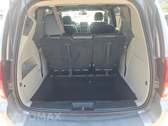 2017 Dodge Grand Caravan SXT 121.2" WB – miniatura 17