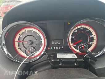 2017 Dodge Grand Caravan SXT 121.2" WB – miniatura 12