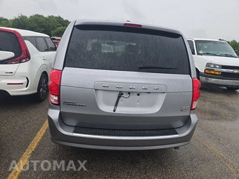 2017 Dodge Grand Caravan SXT 121.2" WB – miniatura 5