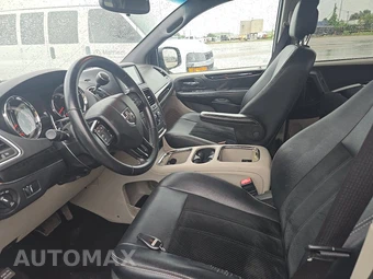 2017 Dodge Grand Caravan SXT 121.2" WB – miniatura 7