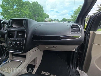 2017 Dodge Grand Caravan SXT 121.2" WB – miniatura 20