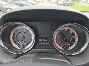 2017 Dodge Grand Caravan SXT 121.2" WB – miniatura 9