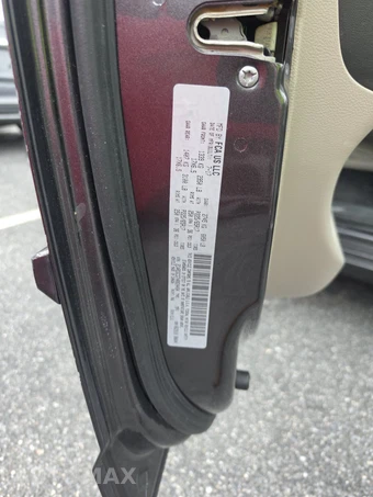 2017 Dodge Grand Caravan SXT 121.2" WB - miniatura 14